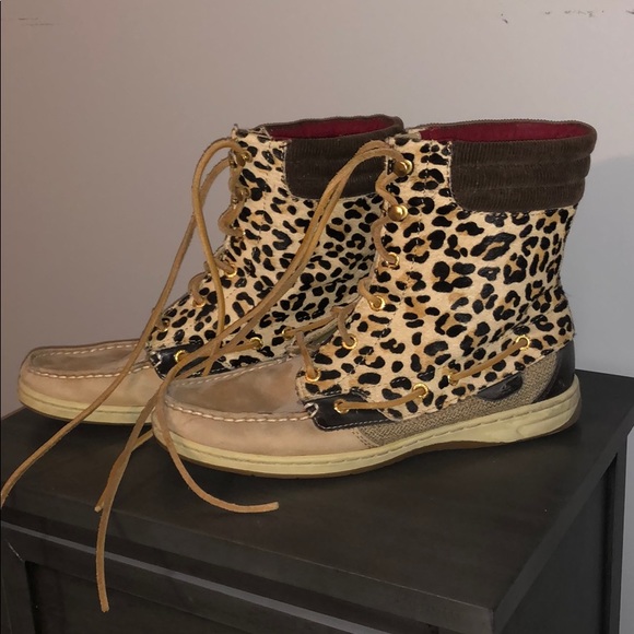 Shoes - Picture 3 of 4